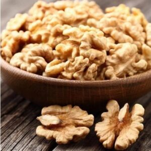 Chilean walnuts giri